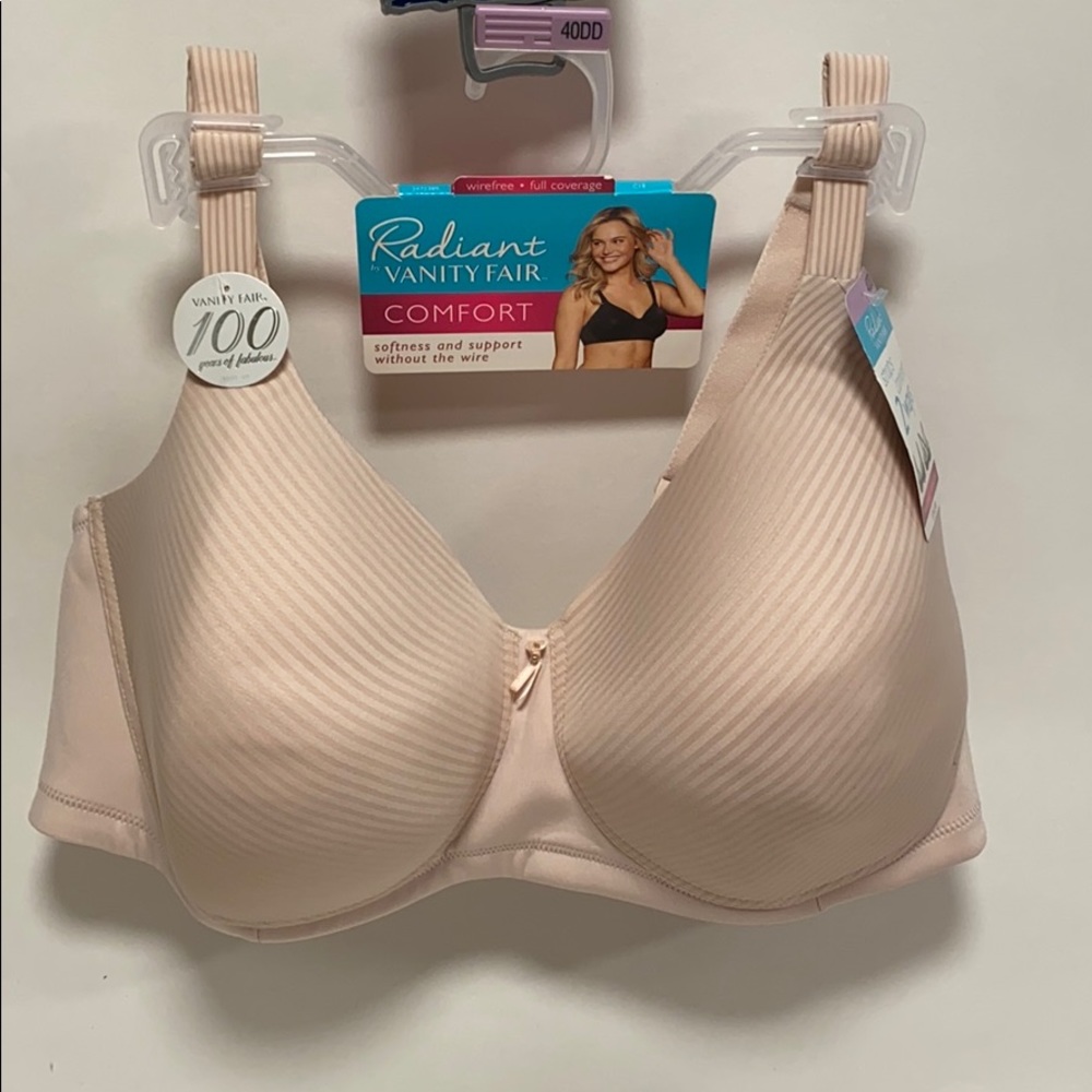 NWT- Vanity Fair convertible bra strap. Size 40DD